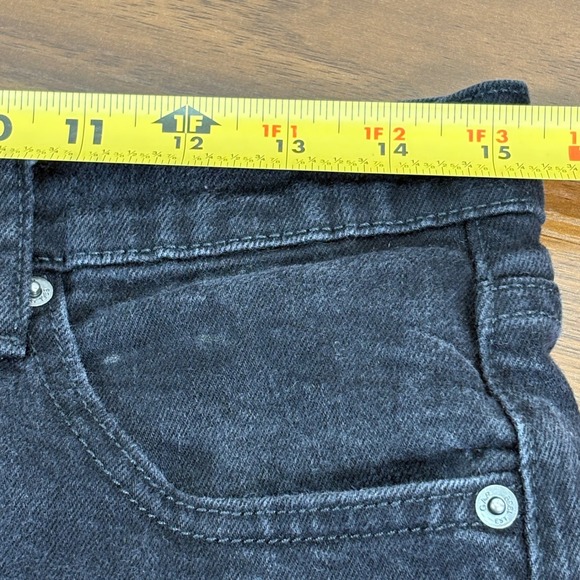 Gap Denim Jean Shorts Womens Sz 30 Black Regular 5" Ins Frayed Cuffed Hem Casual - Picture 7 of 10